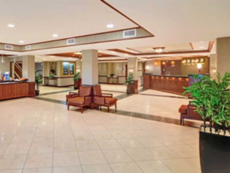 Wyndham Garden Hotel Newark Airport Экстерьер фото